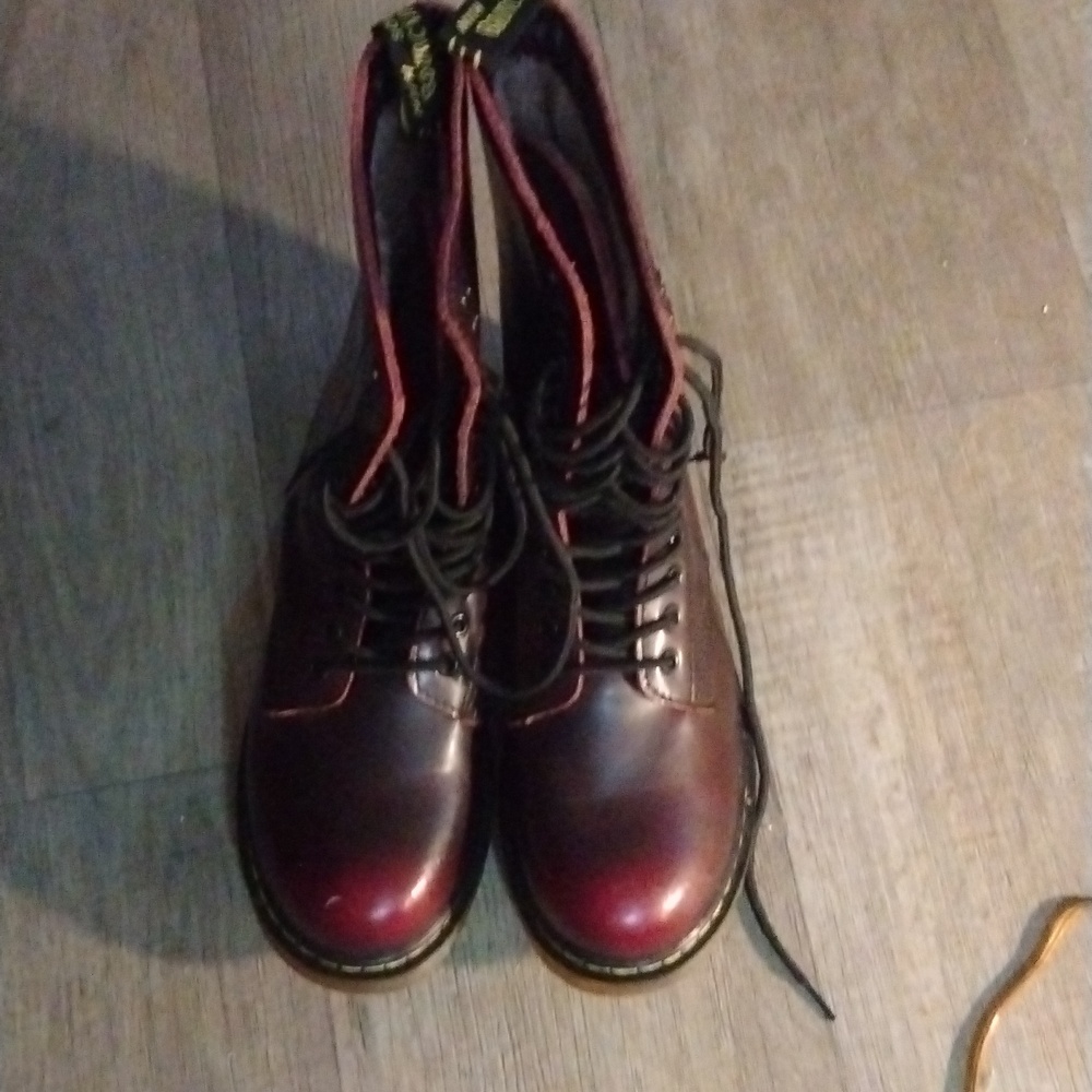Women's high top boots